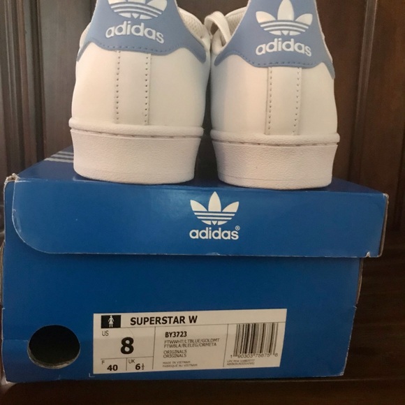 Adidas Woman’s Superstar BY3723 US 8M - Picture 4 of 6